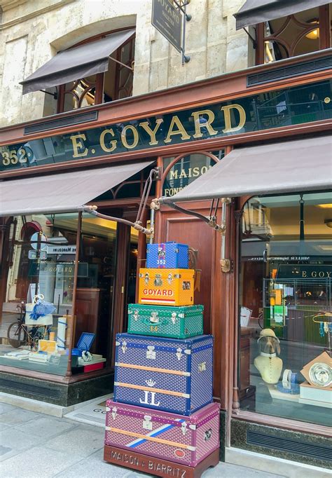 shopping at goyard paris.